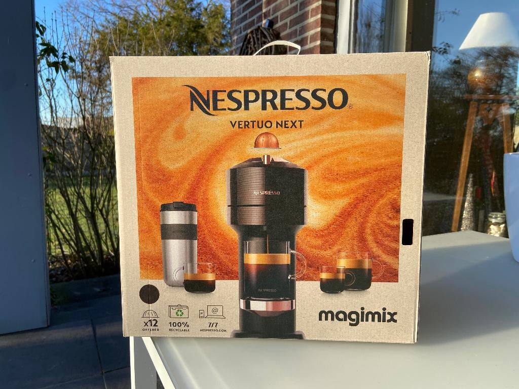 Nespresso Vertuo Next + 4 mokken (nieuw!) - Kado moederdag !, Neuf, Machine à espresso, Réservoir d'eau amovible, Enlèvement ou Envoi