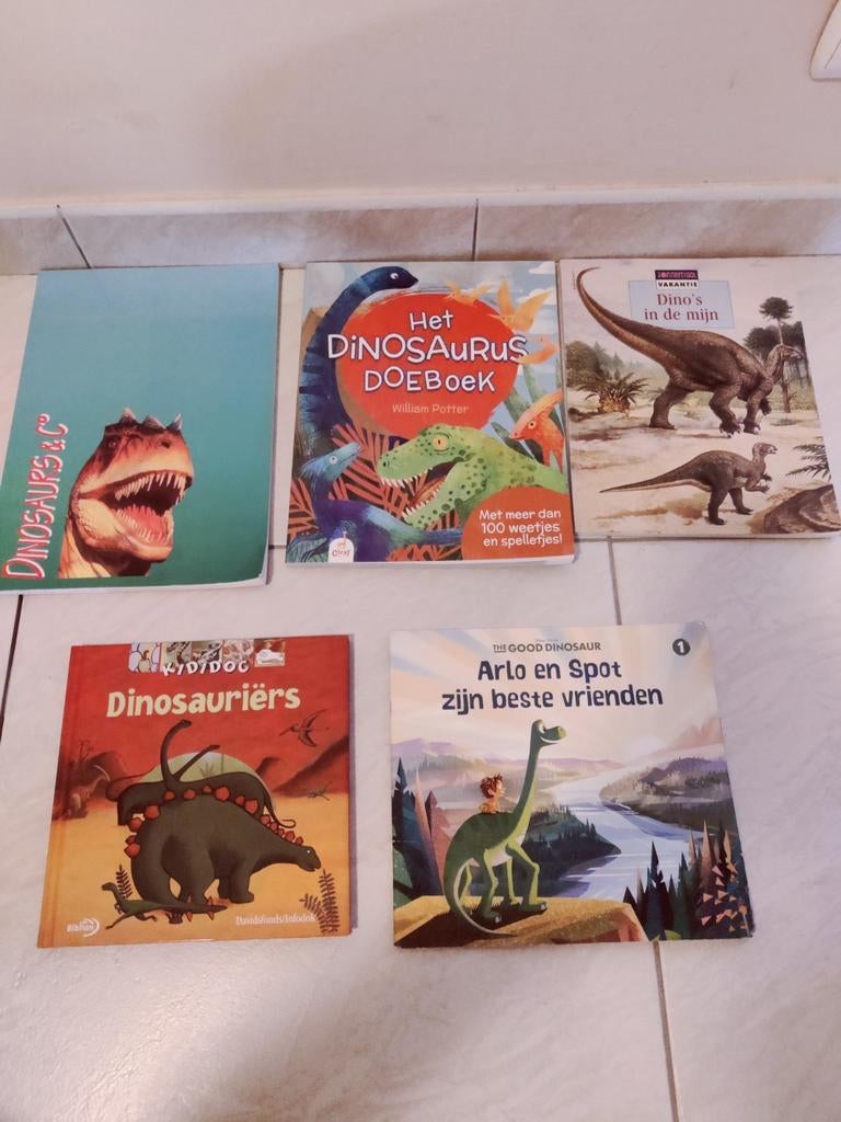 William Potter - Het dinosaurus doeboek, Enlèvement ou Envoi, Neuf, William Potter