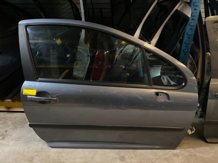 Portière 2portes droite d'un Peugeot 207 (EZQ), -, 3 mois de garantie, Utilisé, Porte