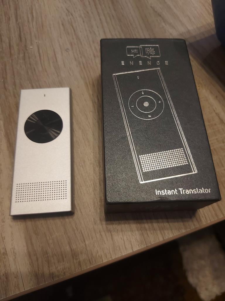 Traducteur enence multi langue bluetooth neuf 2 de dispo, Télécoms, Objets connectés accessoires, Neuf, Enlèvement ou Envoi