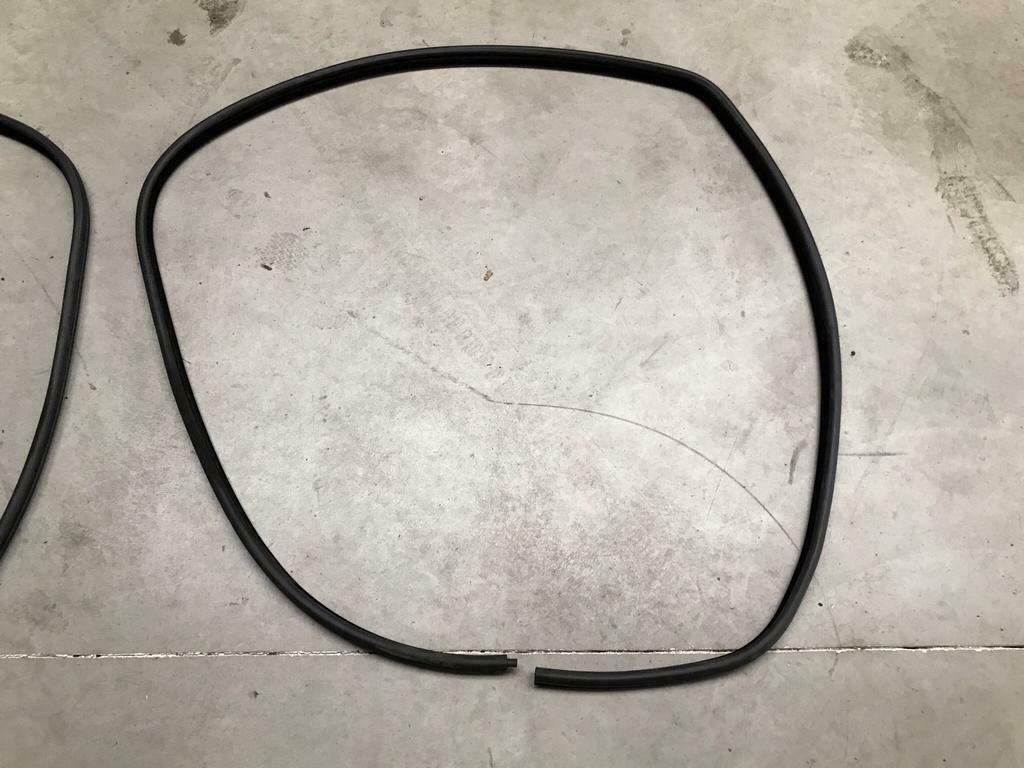 BMW 5-reeks E39 deurrubbers, Ophalen of Verzenden, Nieuw, BMW