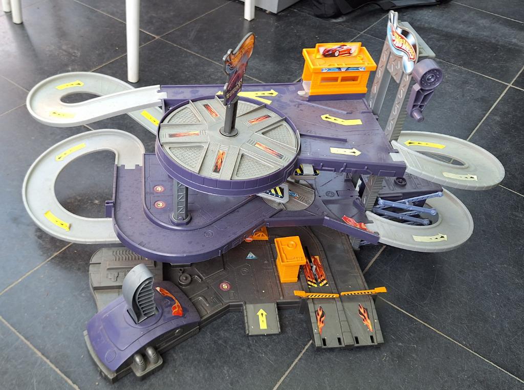 Hotwheels - autogarage, Ophalen