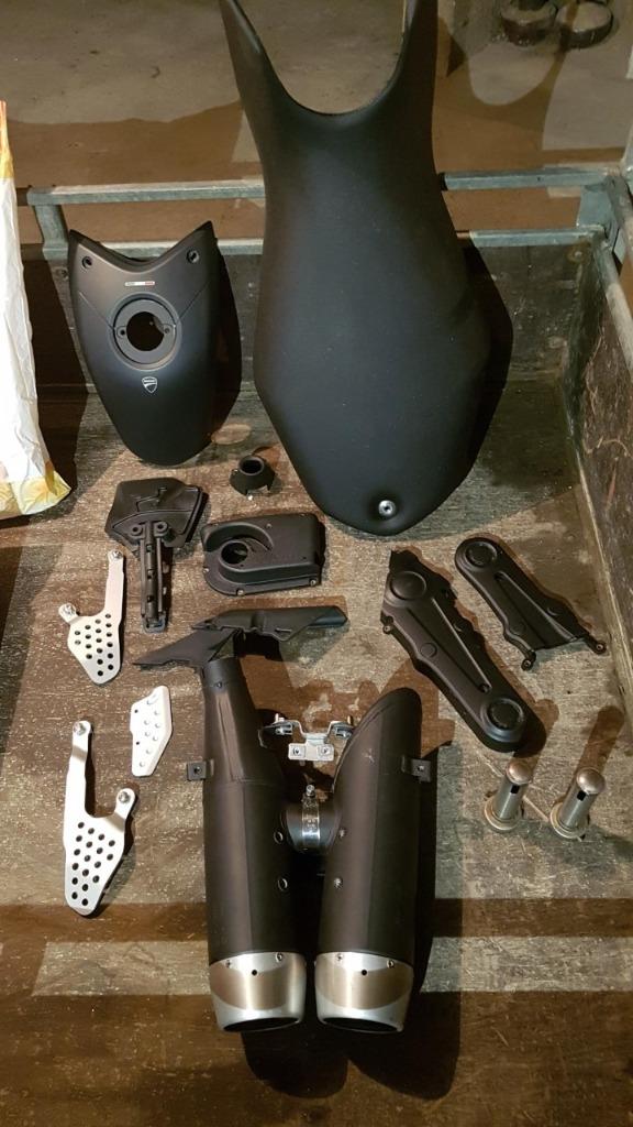 Grote lot NIEUWE onderdelen voor Ducati Hypermotard 796-1100, Motoren, Ophalen of Verzenden