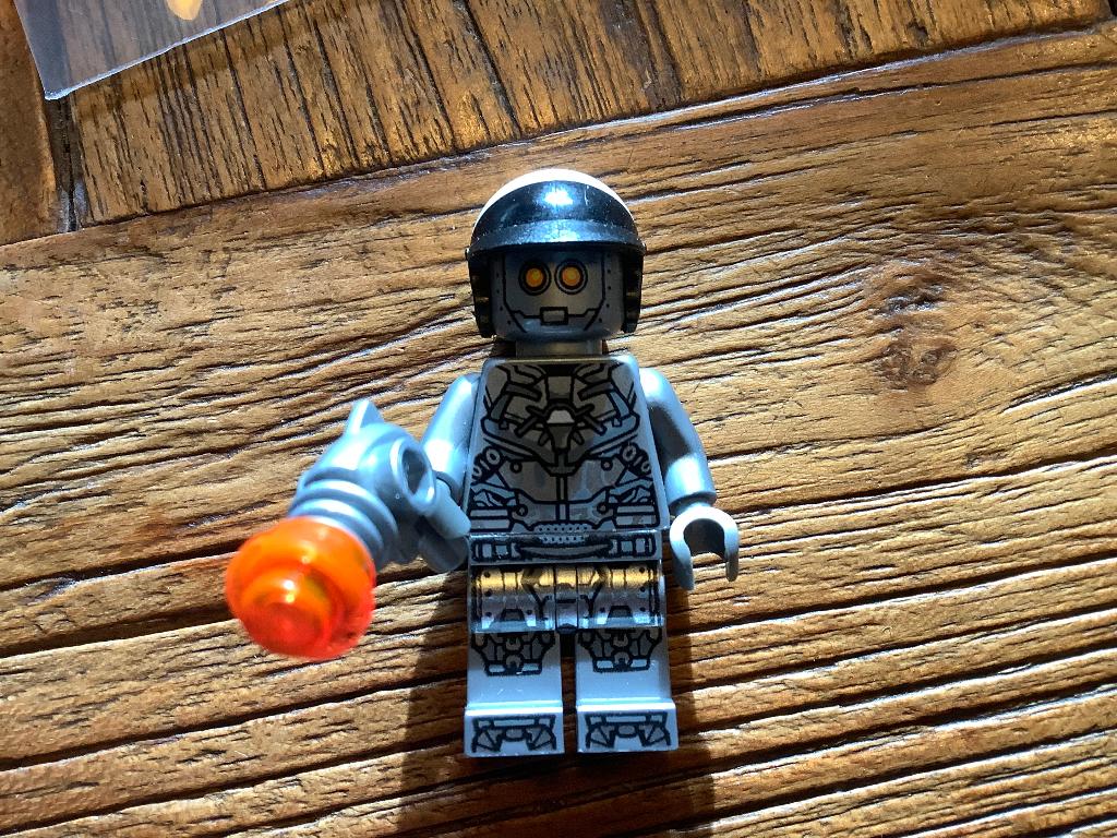 Lego figuur robocop / E1, Ophalen of Verzenden, Zo goed als nieuw, Losse stenen, Lego
