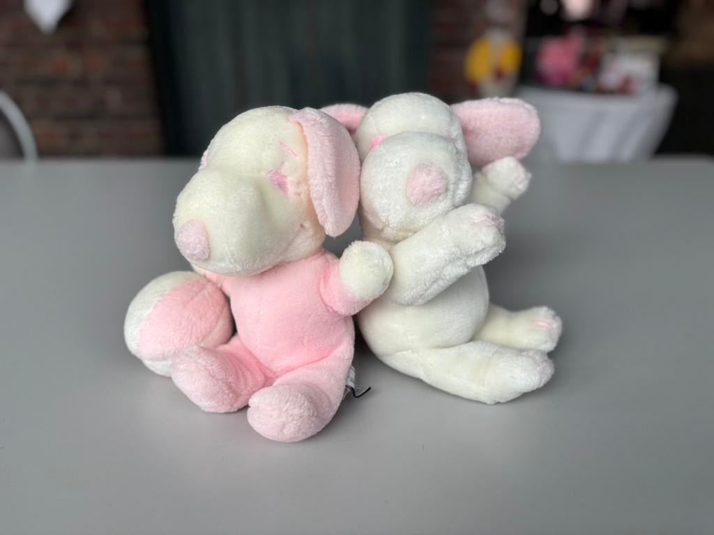 Vintage set van 2 snoopy knuffels voor baby, Ophalen