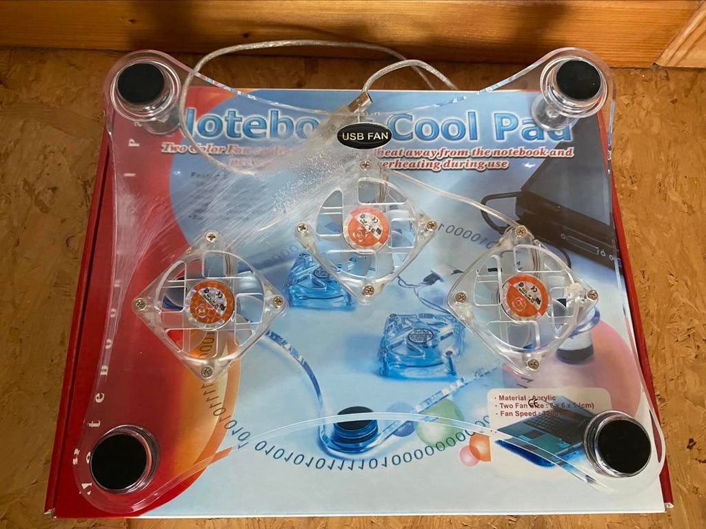 Usb laptop laptop koeler met 3x 6cm ventilatoren, Ophalen of Verzenden, Gebruikt