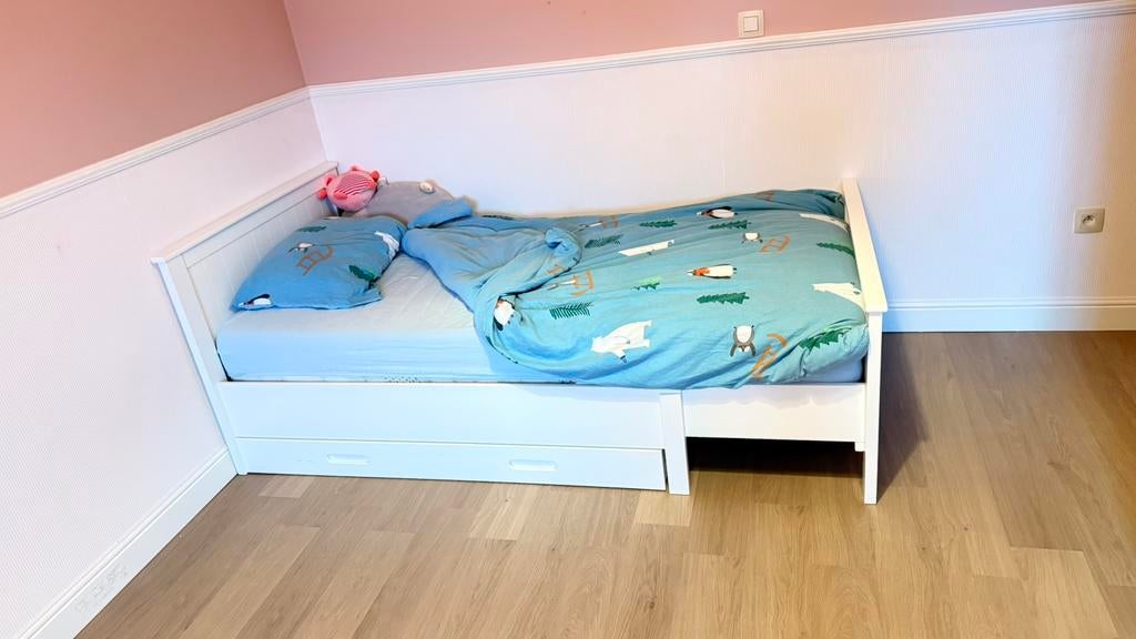 Kinderbed met lade. Met matras en goede lattoflex, Ophalen, Zo goed als nieuw, 200 cm