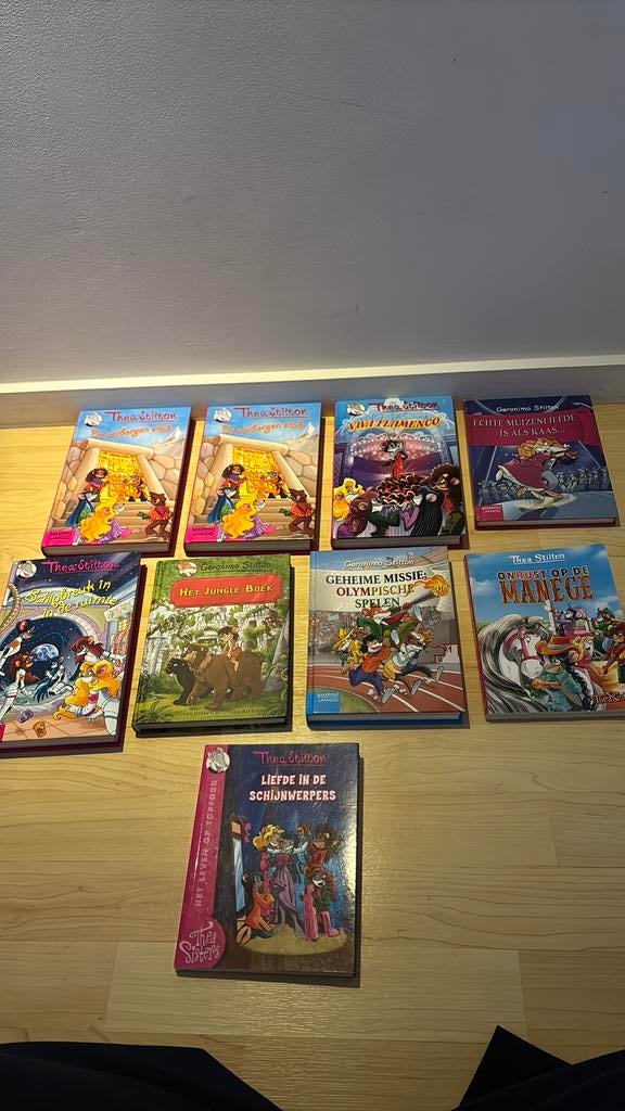 Geronimo en thea stilton boeken, Ophalen of Verzenden, Zo goed als nieuw