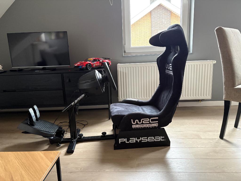 Playseat wrc met thrustmaster t300 te koop, Ophalen, Gebruikt