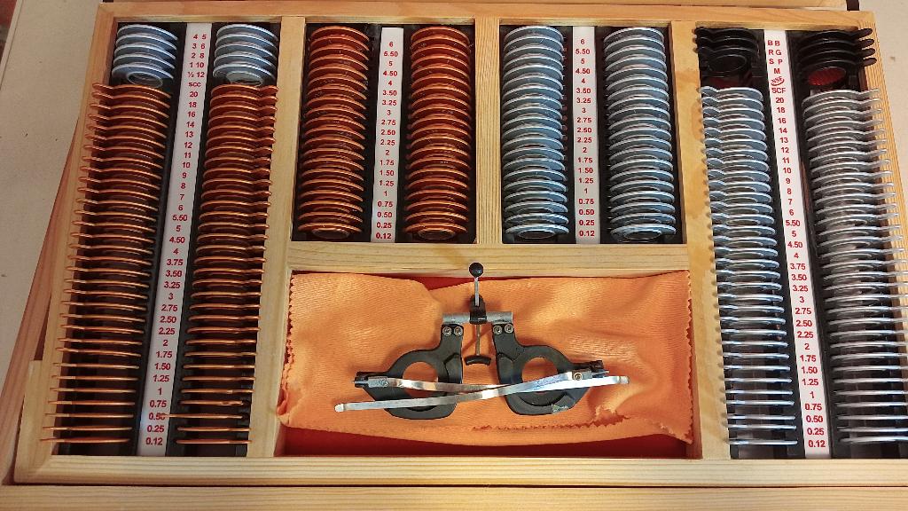 228 pcs Optical Trial Lens Set Kit in Wooden Case, Ophalen of Verzenden, Gebruikt