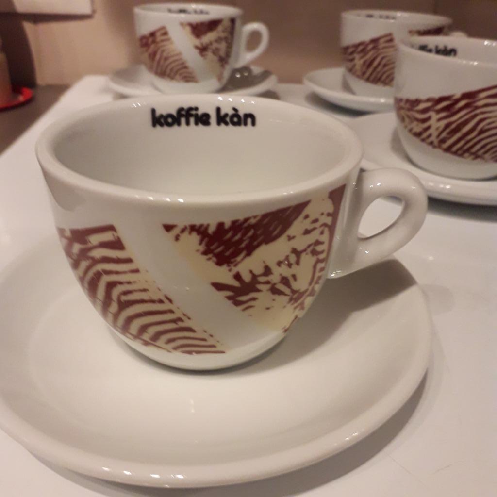 koffiekop en schotel, Ophalen, Nieuw, Porselein, Bord of Schaal