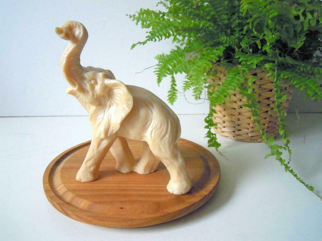 Olifant in ivorine  / ivoirine, Antiek en Kunst, Ophalen of Verzenden