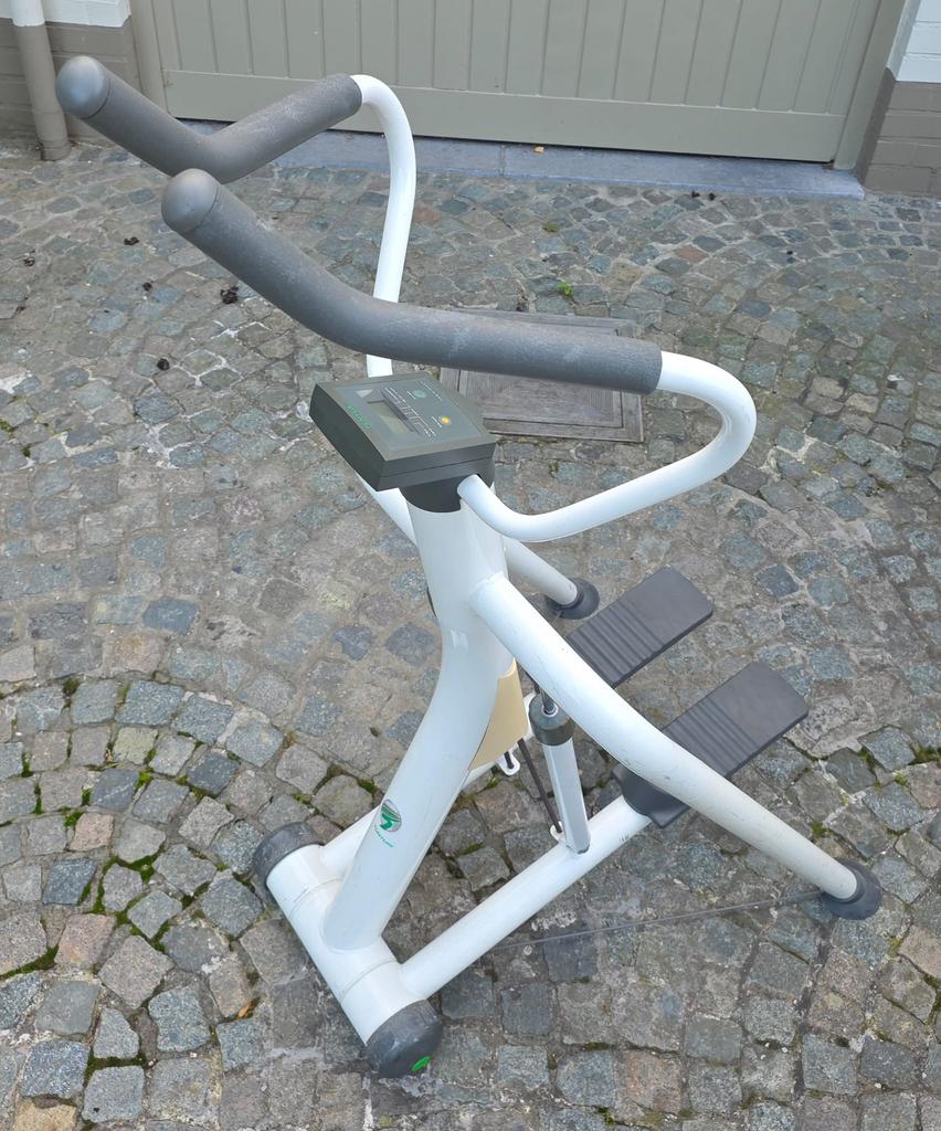 Stepper TUNTURI en parfait état de fonctionnement, Sport en Fitness, Ophalen, Gebruikt