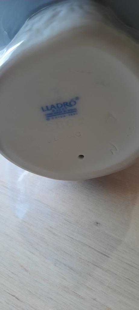 Mooi Lladro-beeldje, Ophalen