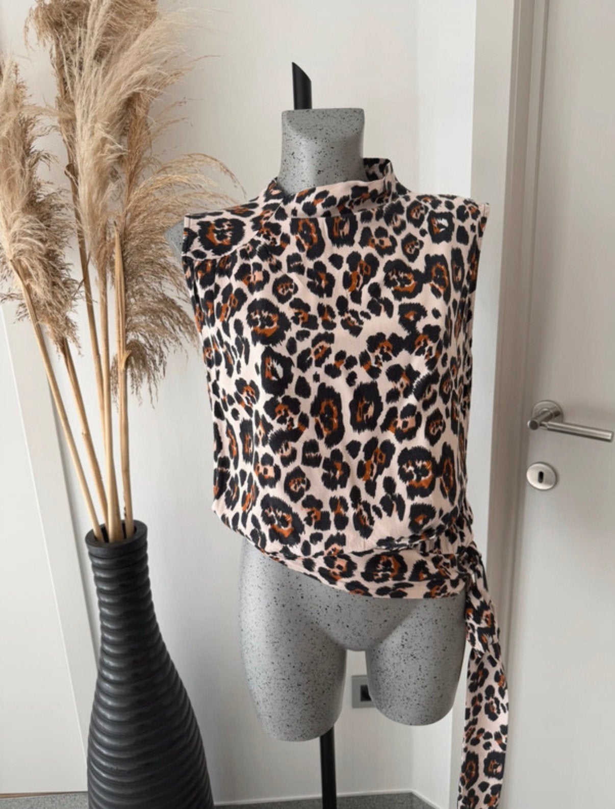 Astrid Black Label blouse, Sans manches, Enlèvement ou Envoi, Taille 36 (S), Comme neuf