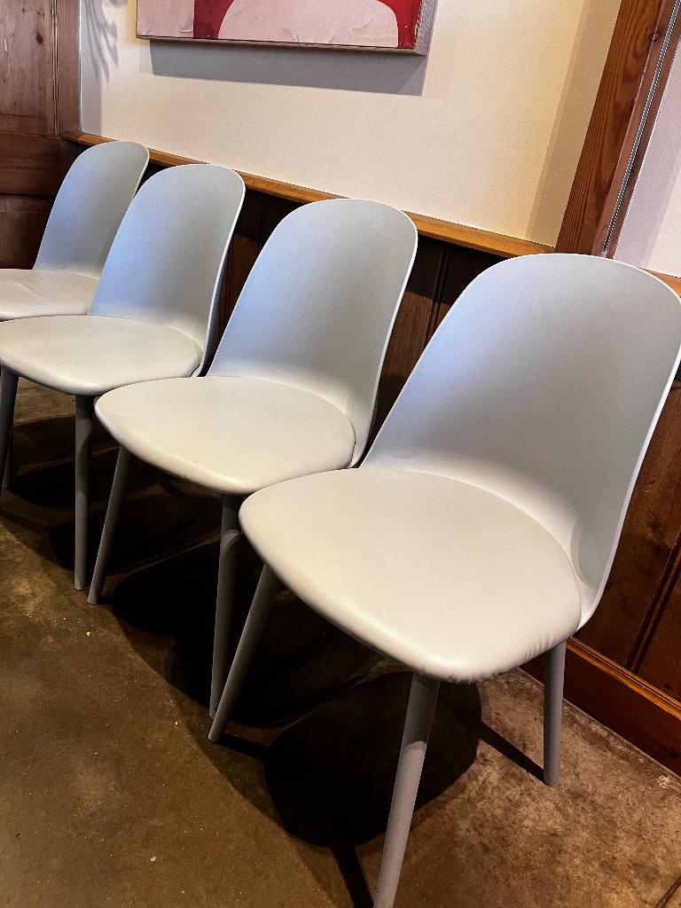 Eetkamerstoelen - 15 stuks, Huis en Inrichting, Stoelen, Ophalen, Kunststof, Zo goed als nieuw, Grijs