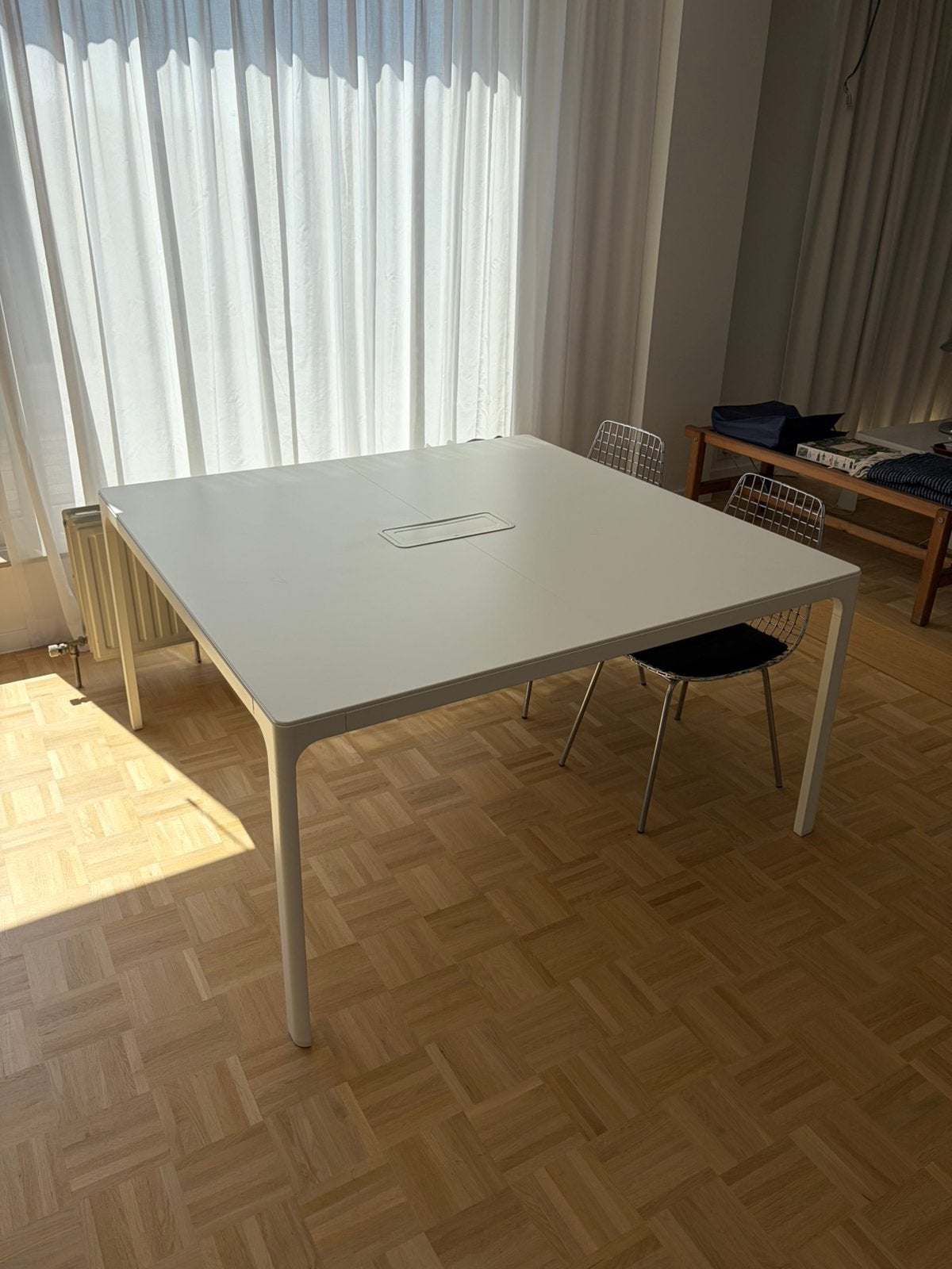 IKEA bekant vergadertafel vierkant, Huis en Inrichting, Ophalen, Zo goed als nieuw, Vierkant