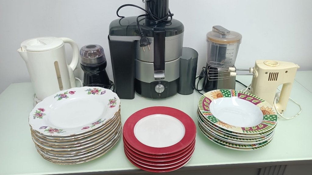 Lot d électroménager et vaisselle, Huis en Inrichting, Keuken | Servies, Gebruikt, Overige typen, Overige stijlen, Ophalen
