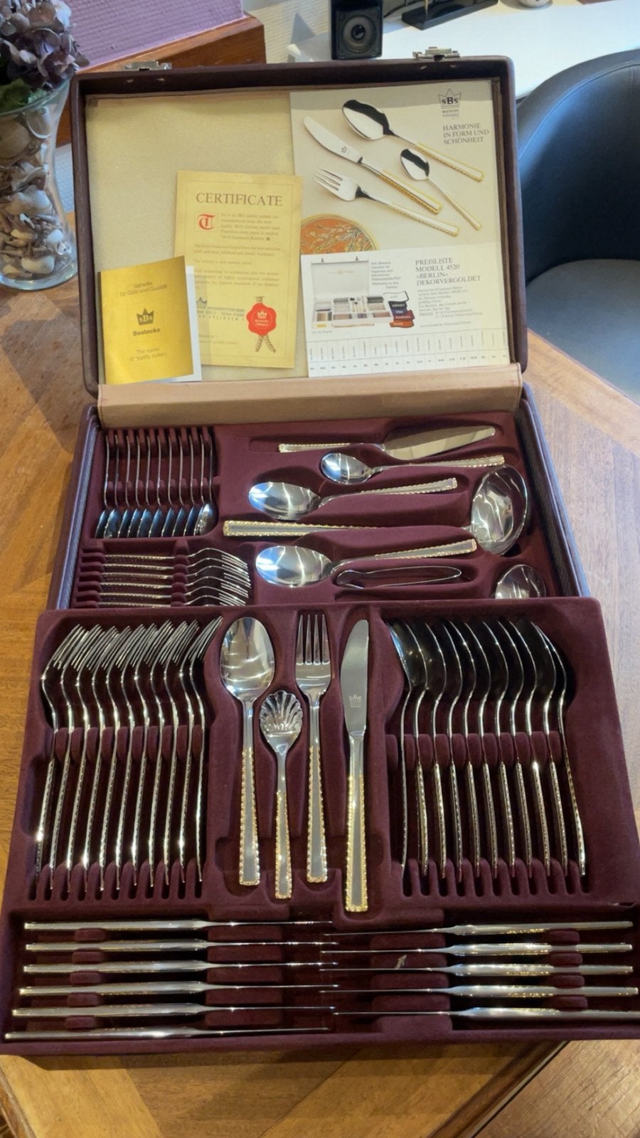Prachtige luxe bestekset vergulde accenten -compleet, Antiek en Kunst, Ophalen