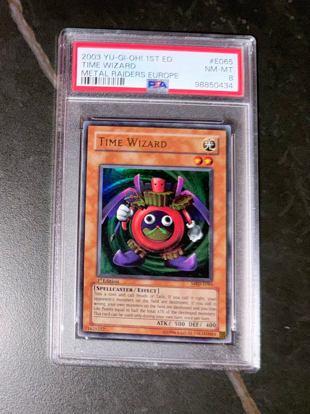 Yu-Gi-Oh! Time Wizard 1st Edition PSA 8 NM-MT, Enlèvement ou Envoi, Comme neuf