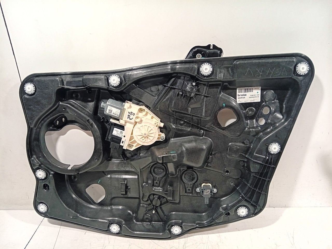 Raammechaniek elektrisch rechts voor Fiat 500X, Onderdelen@venauto.nl, Van der Ven Autorecycling B.V., Ettenseweg 76, 4706 PB Roosendaal, The Netherlands