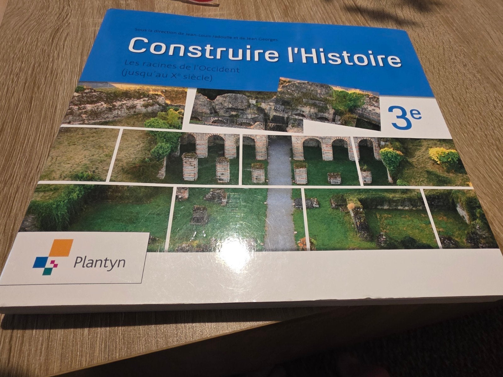 Construire l'histoire 3ème, Ophalen of Verzenden, Geschiedenis