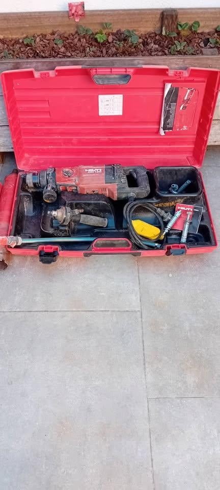 Carotteuse Hilti DD 130, Enlèvement, Utilisé, 400 à 600 watts, Autres types