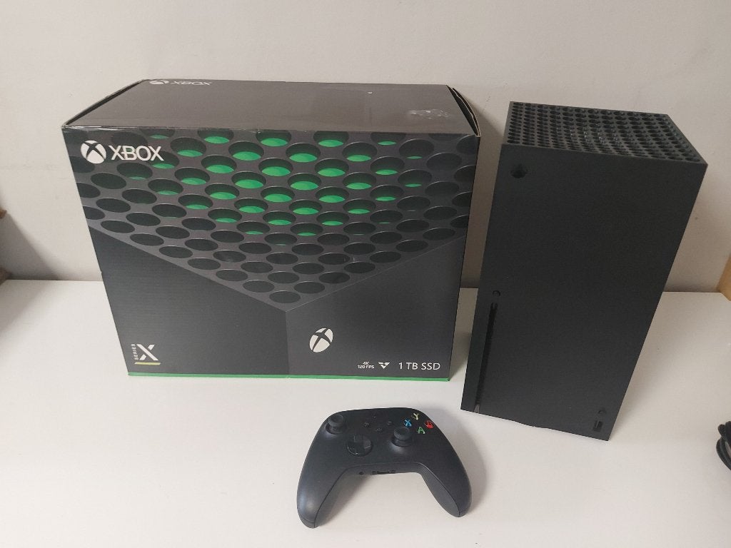 XBOX Serie X + Jeu Forza (VIP), Consoles de jeu & Jeux vidéo, Consoles de jeu | Xbox Series X & S, Enlèvement ou Envoi, Comme neuf