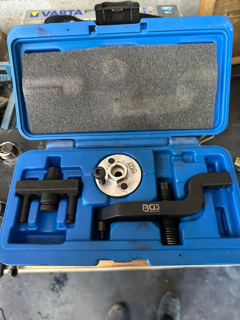 Tool om oliepomp te verwijderen Vw 2.5TDi motor, Ophalen of Verzenden, Zo goed als nieuw