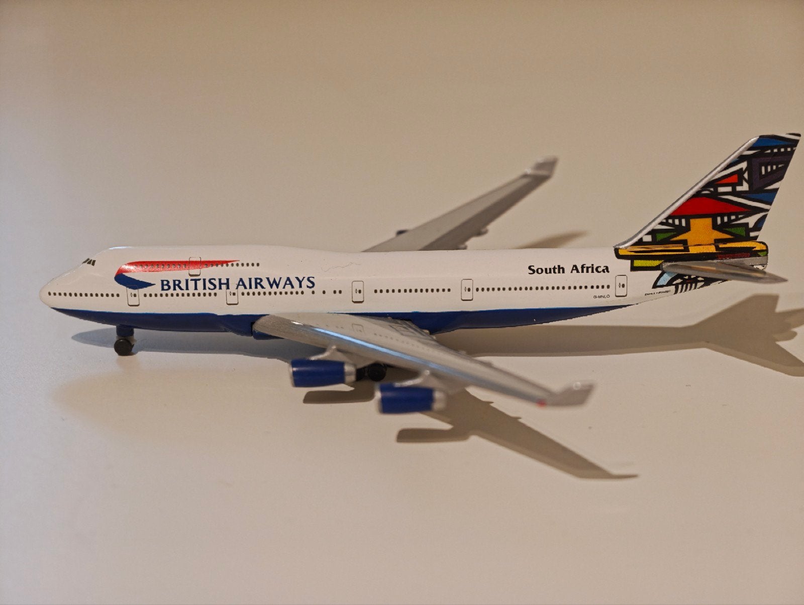 Herpa Wings British Airways Boeing 747-400 1:500 (G-BNLO), Verzamelen, Luchtvaart en Vliegtuigspotten, Ophalen of Verzenden, Gebruikt