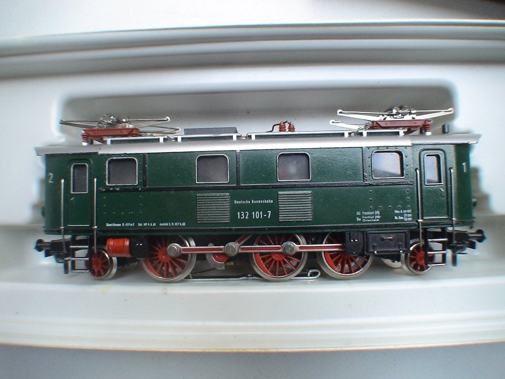 Fleischmann 4369 e-Loc DB, AC AC (pour Märklin), Hobby & Loisirs créatifs, Trains miniatures | HO, Neuf, Analogique, Enlèvement ou Envoi