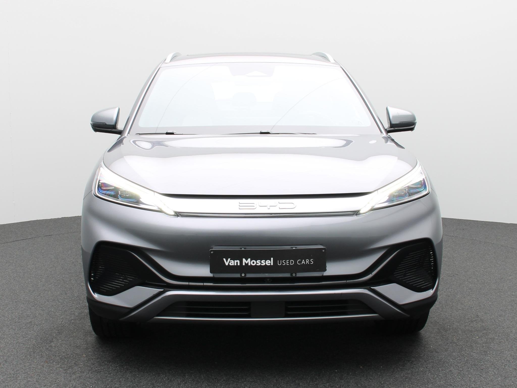 BYD ATTO 3 Design (automatique), Autos, Argent ou Gris, 4 portes, Entreprise, 5 places