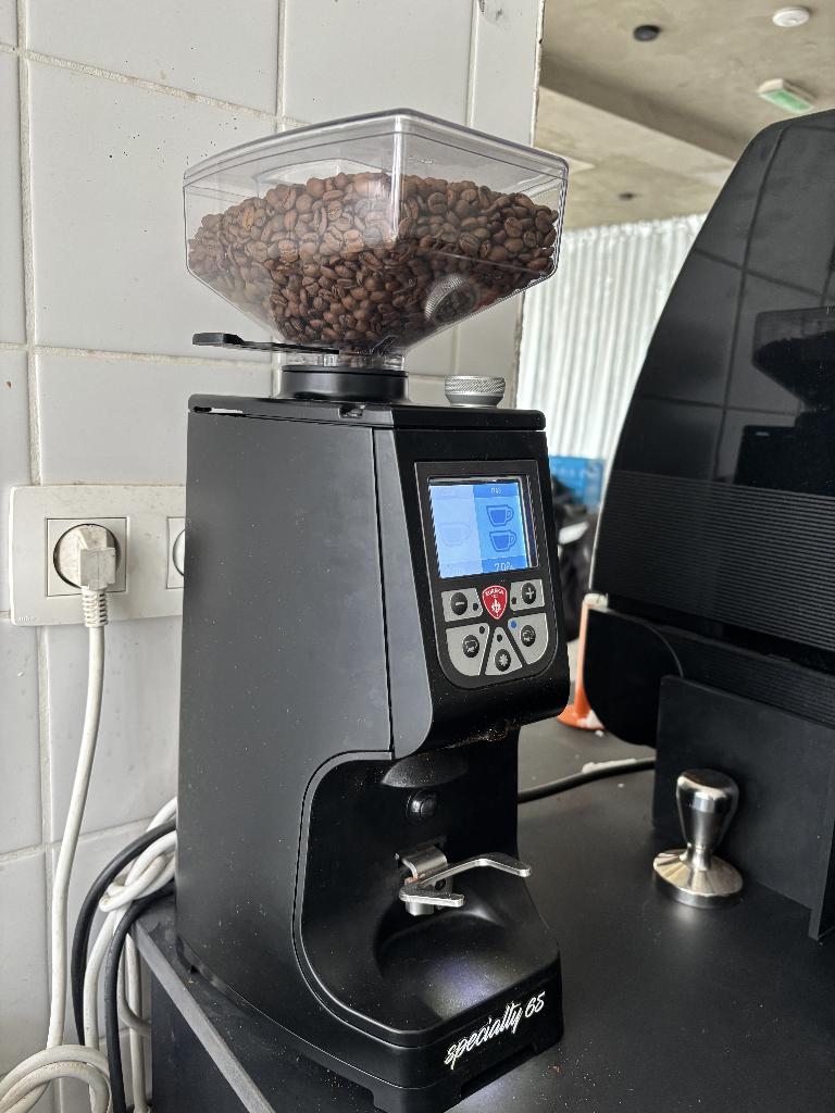 coffeegrinder EUREKA ATOM SPECIALTY 65, Elektronische apparatuur, Ophalen, Zo goed als nieuw