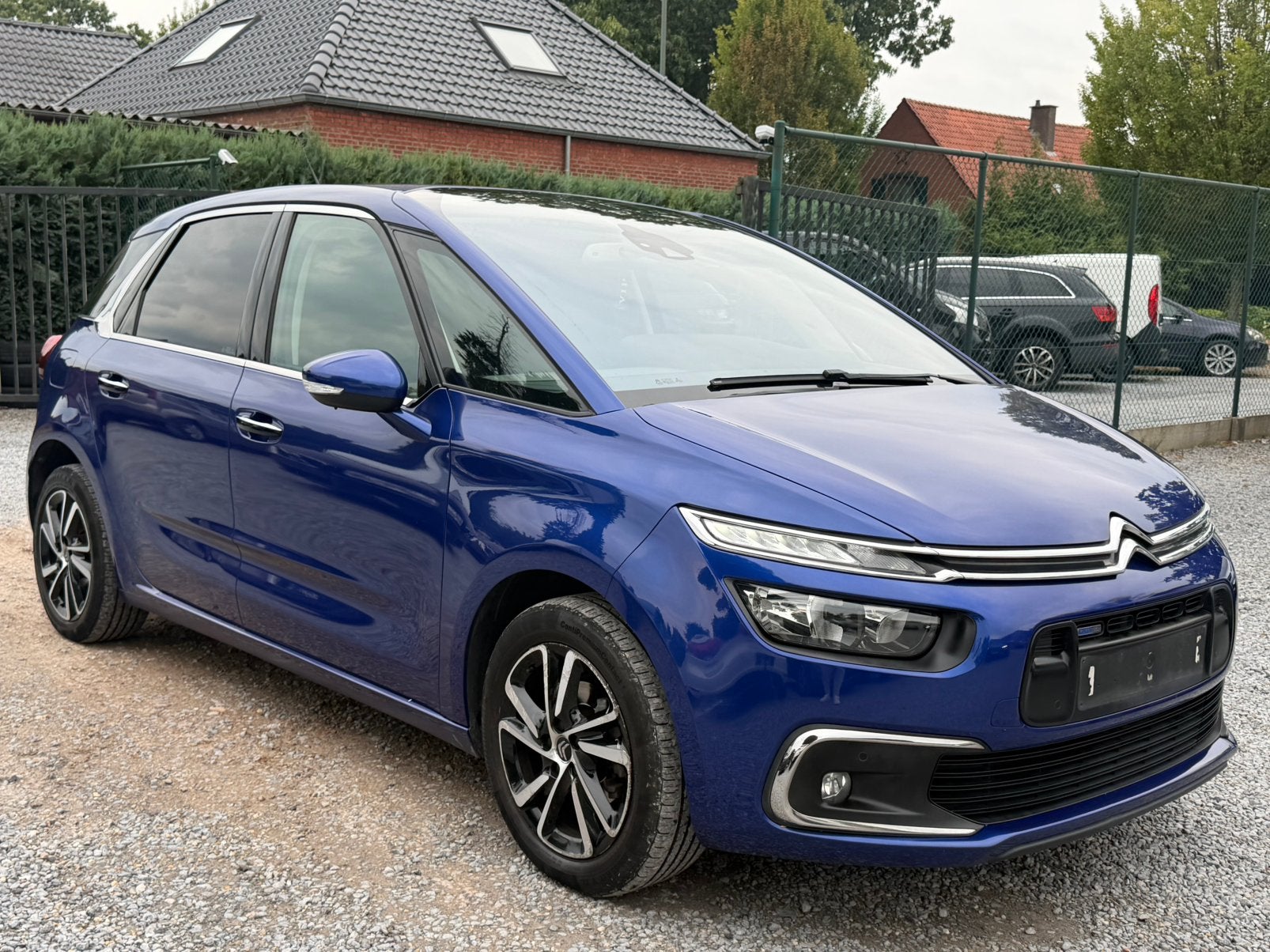 citroen c4 picasso AUTOMAAT 2017.  0476684418, Auto's, Automaat, Bedrijf, 1200 cc, C3 Picasso