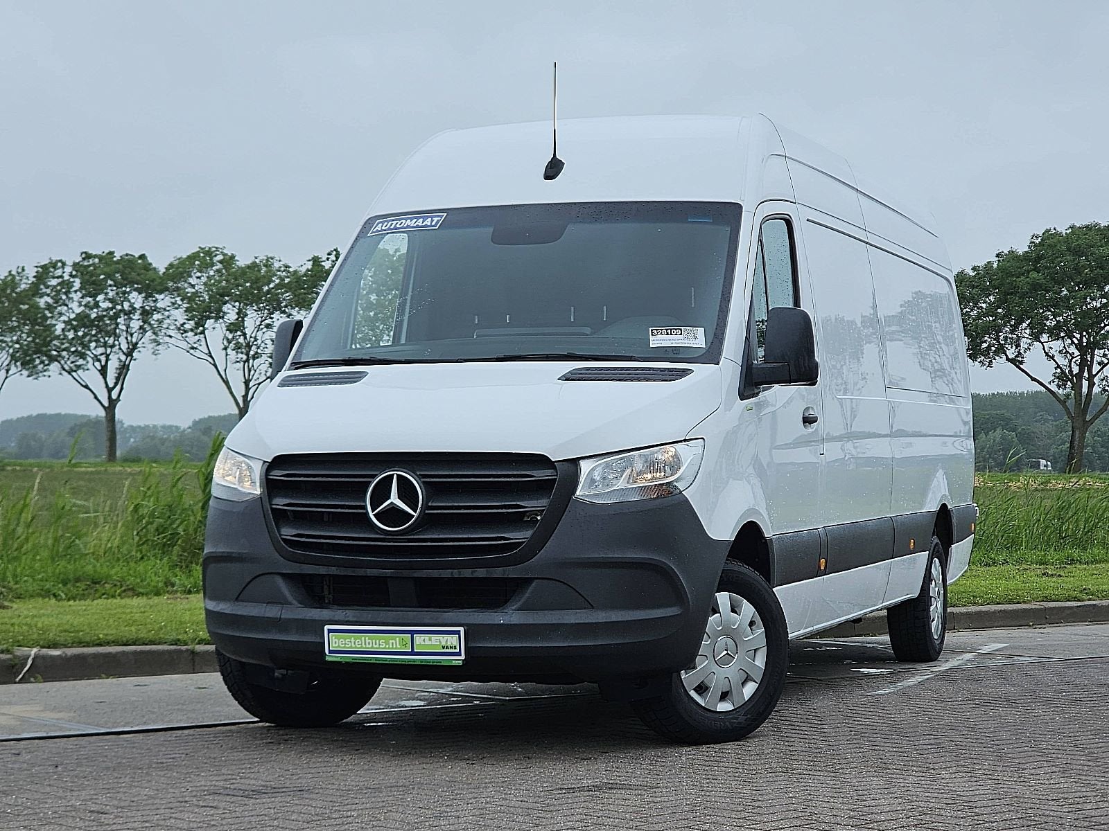 Mercedes-Benz Sprinter 317 1.9 CDI L4H2 RWD W1V9076351P47776, Automaat, Achterwielaandrijving, Gebruikt, Euro 6