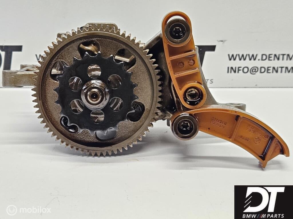 Oliepomp Vanos BMW M3 E92 S65 V8 S65B40 11417838312, Gebruikt, Ophalen of Verzenden, BMW, BMW