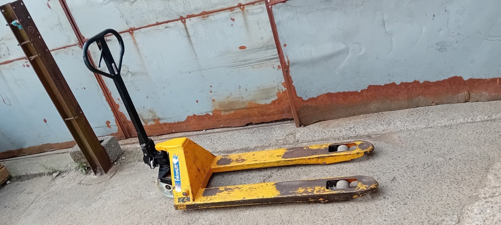 transpallet / pompwagen falconlift, Enlèvement