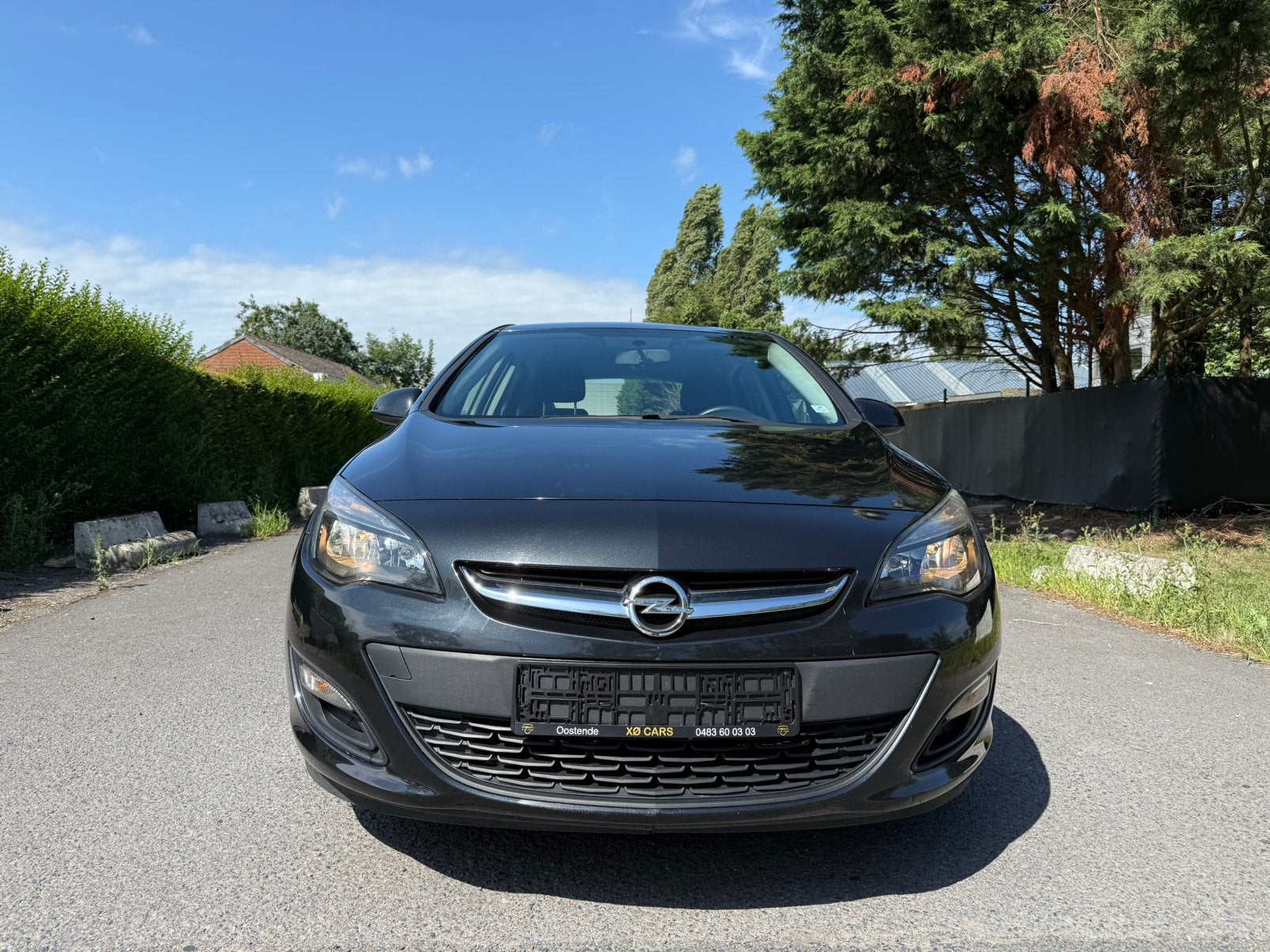 Opel Astra | 2012 | Benzine | 75.400Km | Airco | Garantie |, Auto's, Opel, Dealer onderhouden, Stof, Zwart, Zwart