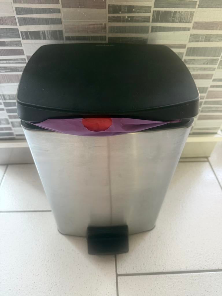 Poubelle Brabantia, Enlèvement, Utilisé