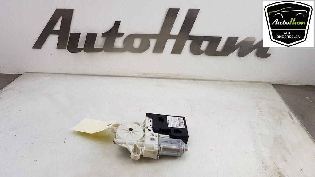MOTEUR LEVE VITRE ELECTRIQUE Volvo V50 (MW) (|30737675|), Utilisé, Volvo