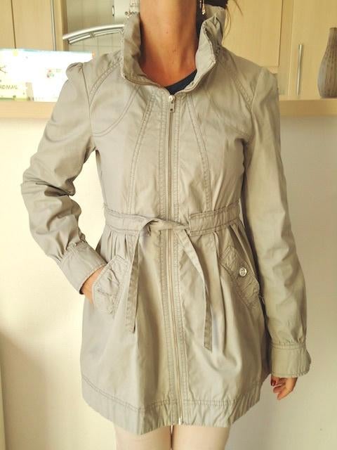 Trendy beige jas, Ophalen of Verzenden, Zo goed als nieuw, Maat 34 (XS) of kleiner, Beige