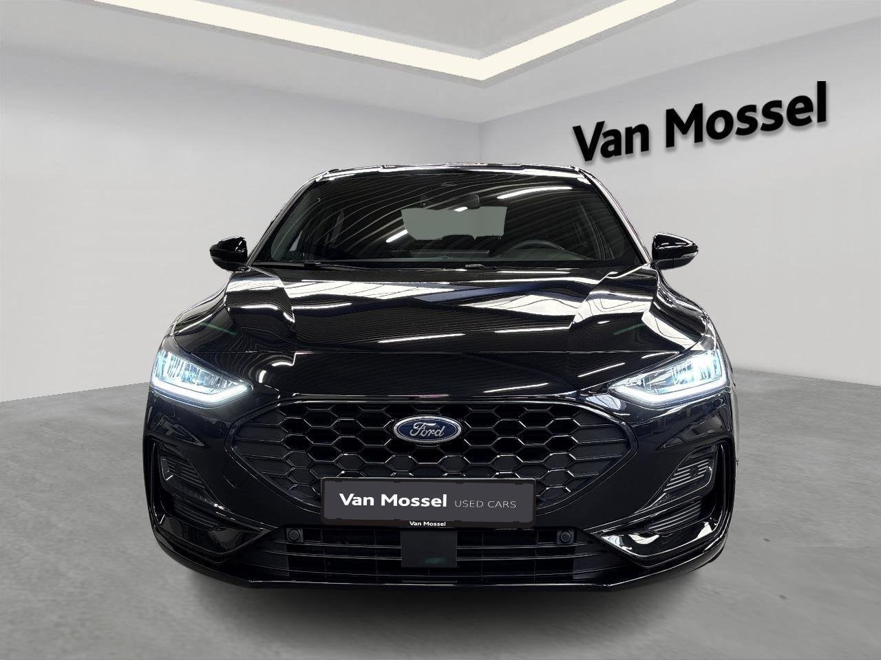 Ford Focus ST Line 92kw mHEV 125pk CAMERA/CRUISE/ALU/PARKPIL, Auto's, 1349 kg, Stof, Gebruikt, Automatische klimaatregeling