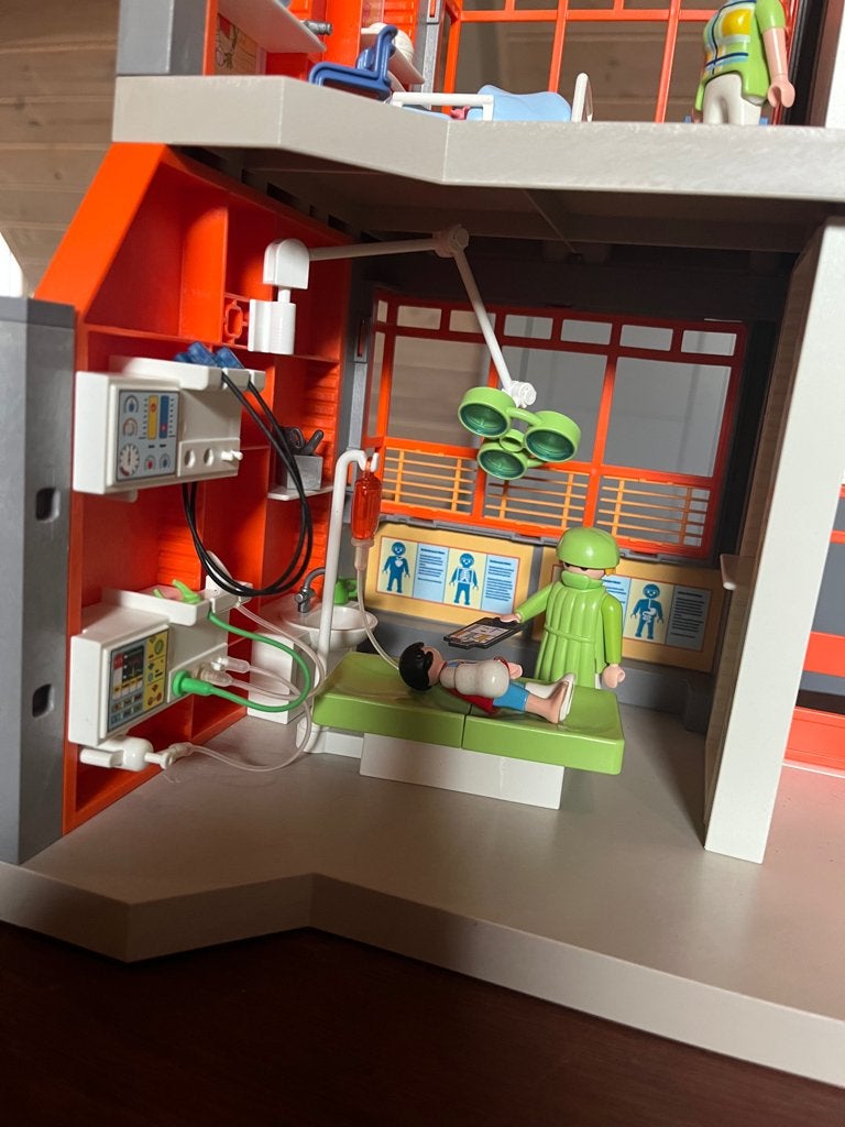 Hôpital pour enfants - Playmobil 6657., Utilisé, Autres types, City life, Kit complet
