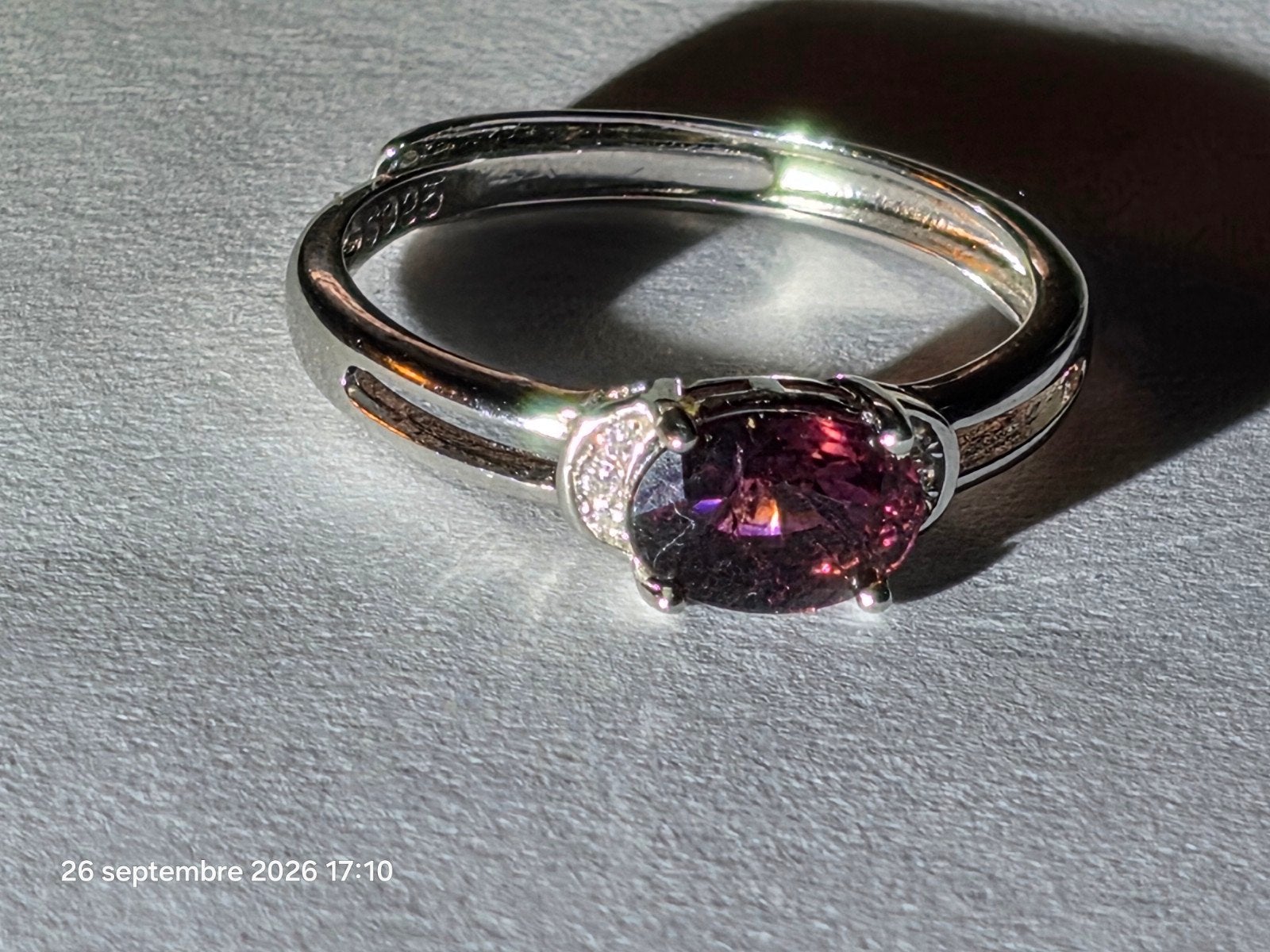 Bague réglable en argent massif avec tourmaline de Mozambiqu, Neuf, Enlèvement, Violet, Argent