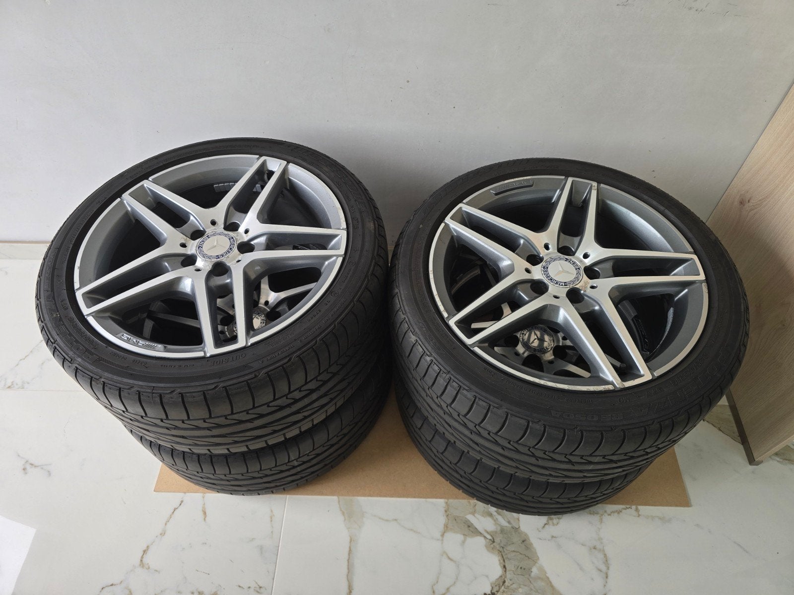 Mercedes W212 origineel breedset 18 inch, Auto-onderdelen, Banden en Velgen, Banden en Velgen, Zomerbanden, 18 inch, 265 mm, Personenwagen