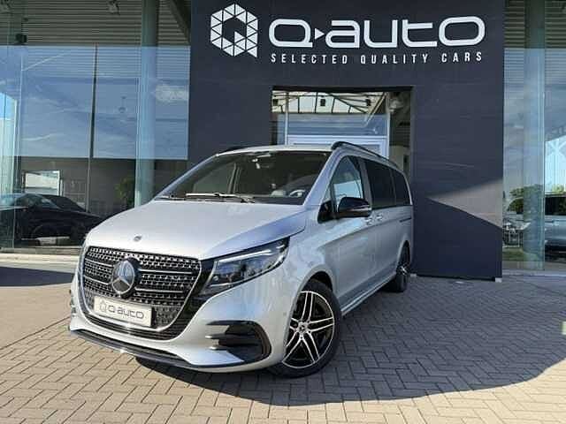 Mercedes-Benz V 300 d AMG Line 7 Zit of 5 Zit dubbel Cabine, Auto's, Automaat, Monovolume, Zwart, https://public.car-pass.be/vhr/afc6751e-62cc-42ce-9dc2-ddd28d8818e1