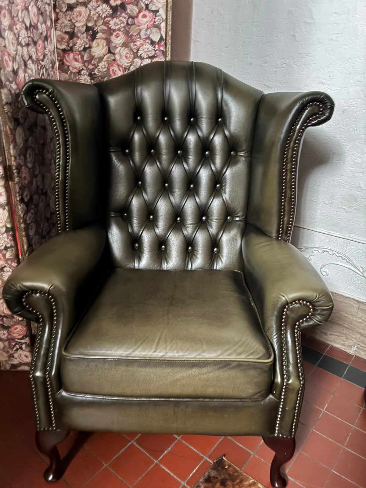 Chesterfield oorfauteuil nieuwe staat groen leder, Ophalen