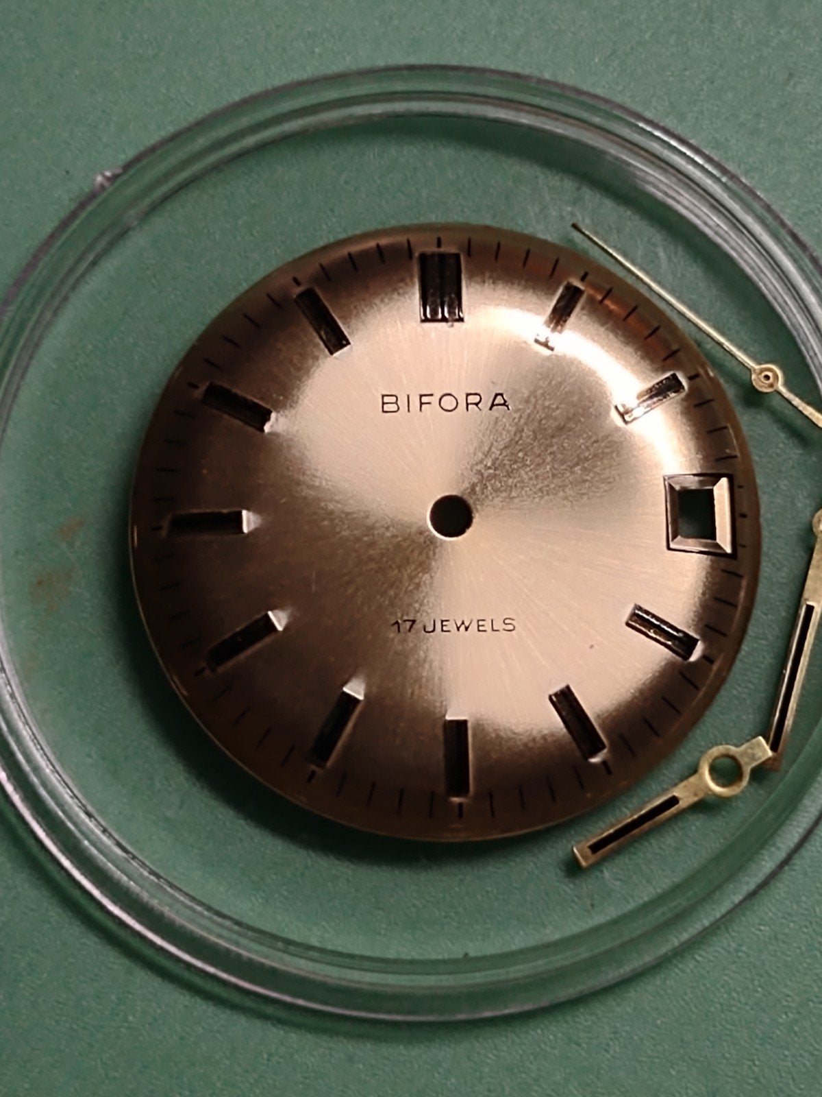 Vintage Bifora 910/1 – Goudkleurige Wijzerplaat & Wijzers –, Enlèvement ou Envoi
