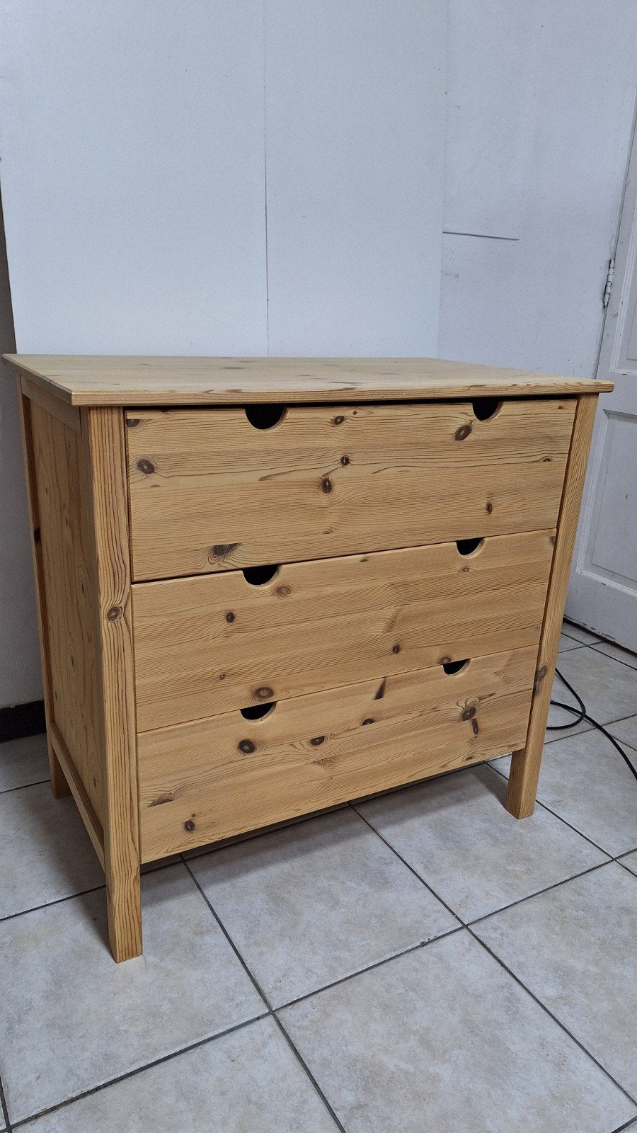 Ikea houten dressoir met 3 laden, Ophalen
