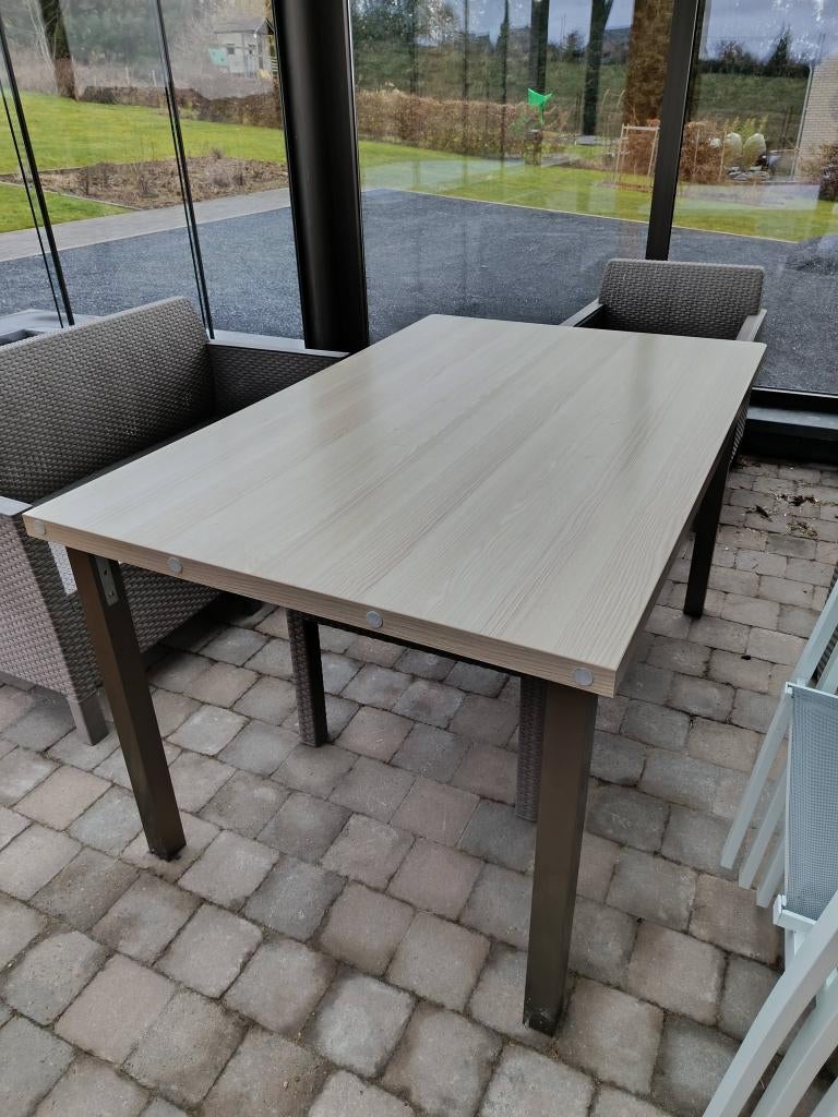 Table de cuisine - 140cm x 90cm, Maison & Meubles, Tables | Tables à manger, 100 à 150 cm, Quatre personnes, Comme neuf, Enlèvement